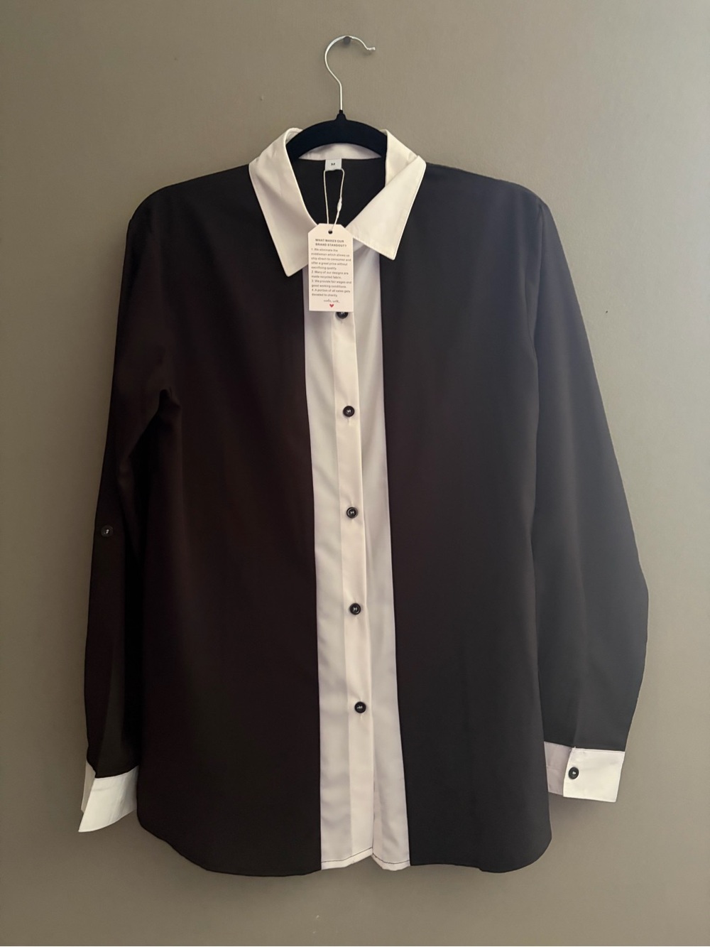 NWT Black White Button-Up Shirt Contrast Trim Long Sleeve Medium Classic Top